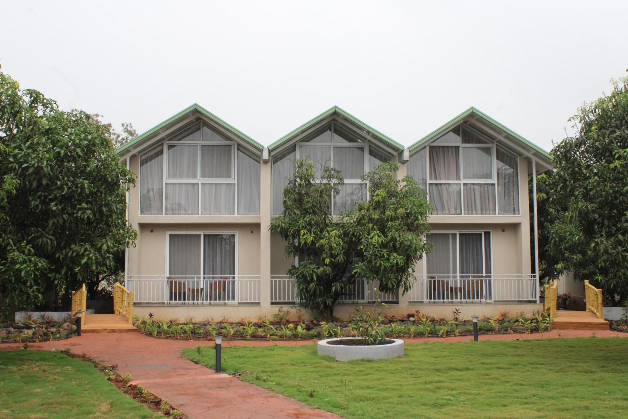Mango Leaf Lake Resort Malkhed Экстерьер фото