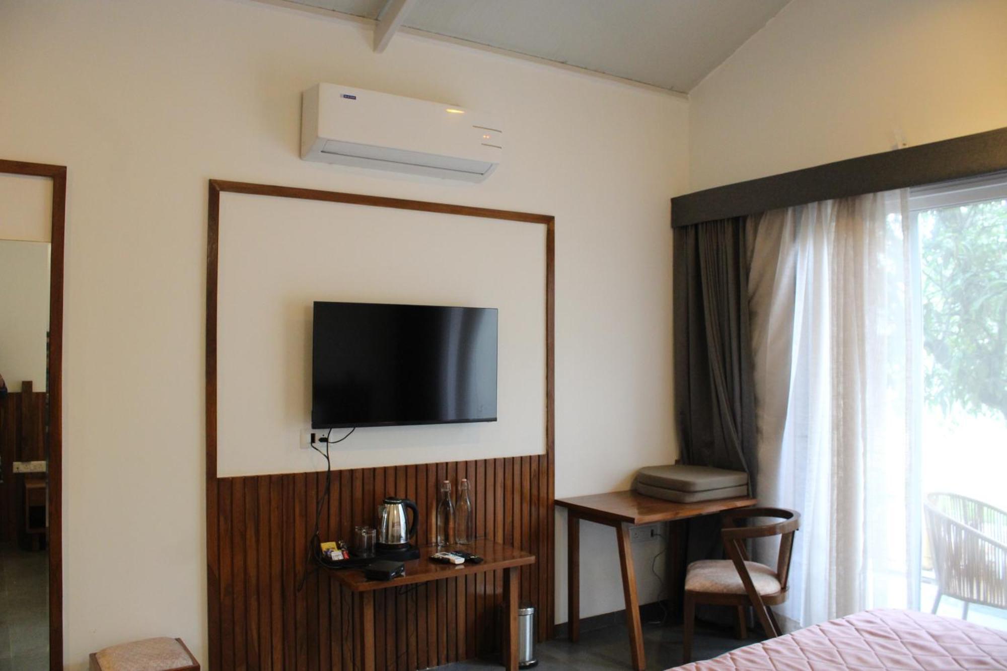 Mango Leaf Lake Resort Malkhed Экстерьер фото